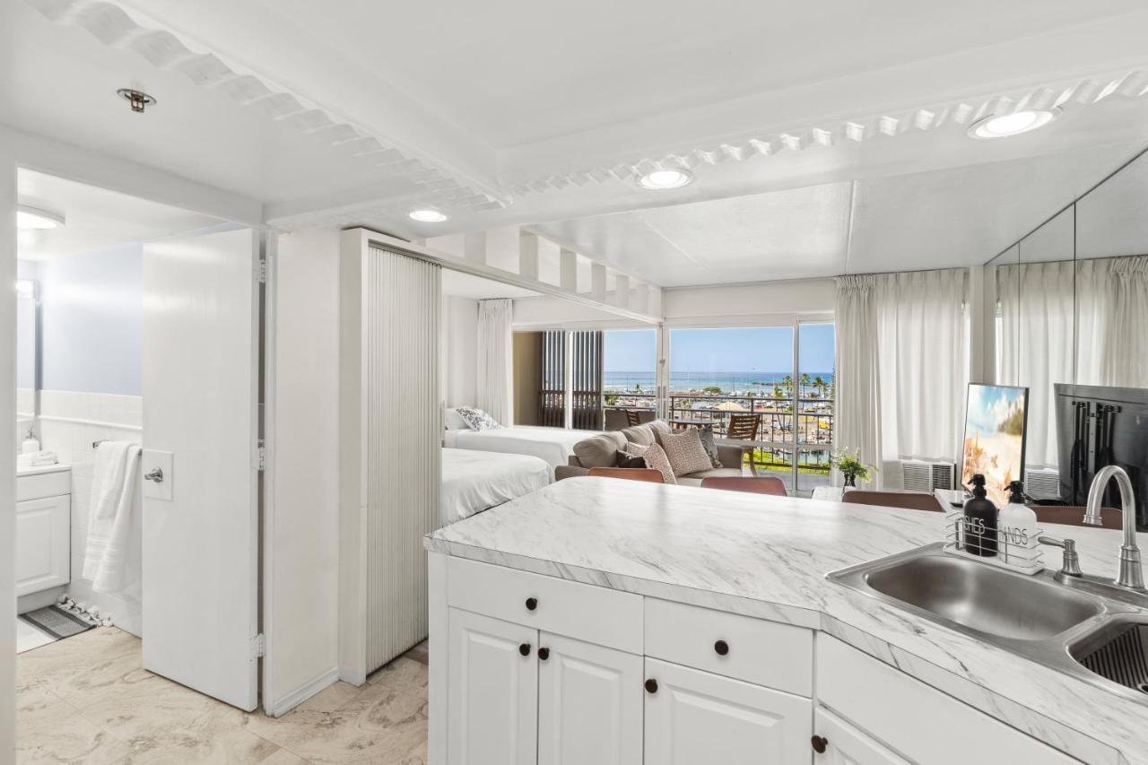Ilikai Hotel With Ocean View ホノルル エクステリア 写真